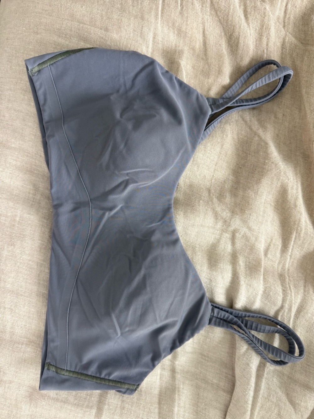Lululemon Like a cloud bra